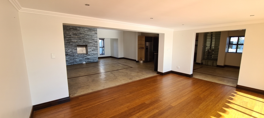 4 Bedroom Property for Sale in Croydon Vineyard Estate Western Cape